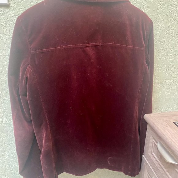Gap. Large red velour lined jacket. - Picture 3 of 3